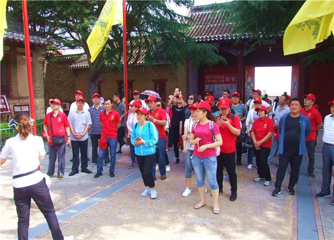 全體黨員參觀甲午戰(zhàn)爭博物館