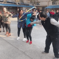 呼啦圈過山車 呼啦圈過山車