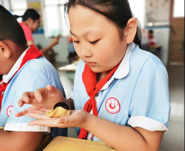 自己親手制作的月餅，味道一定很香甜