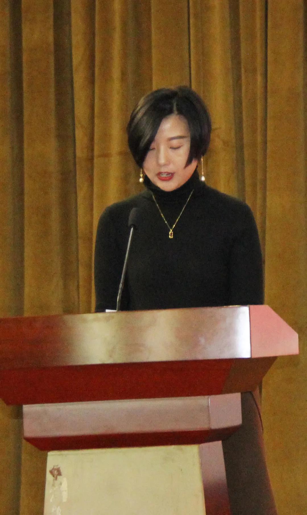 代表獲獎人員發(fā)言