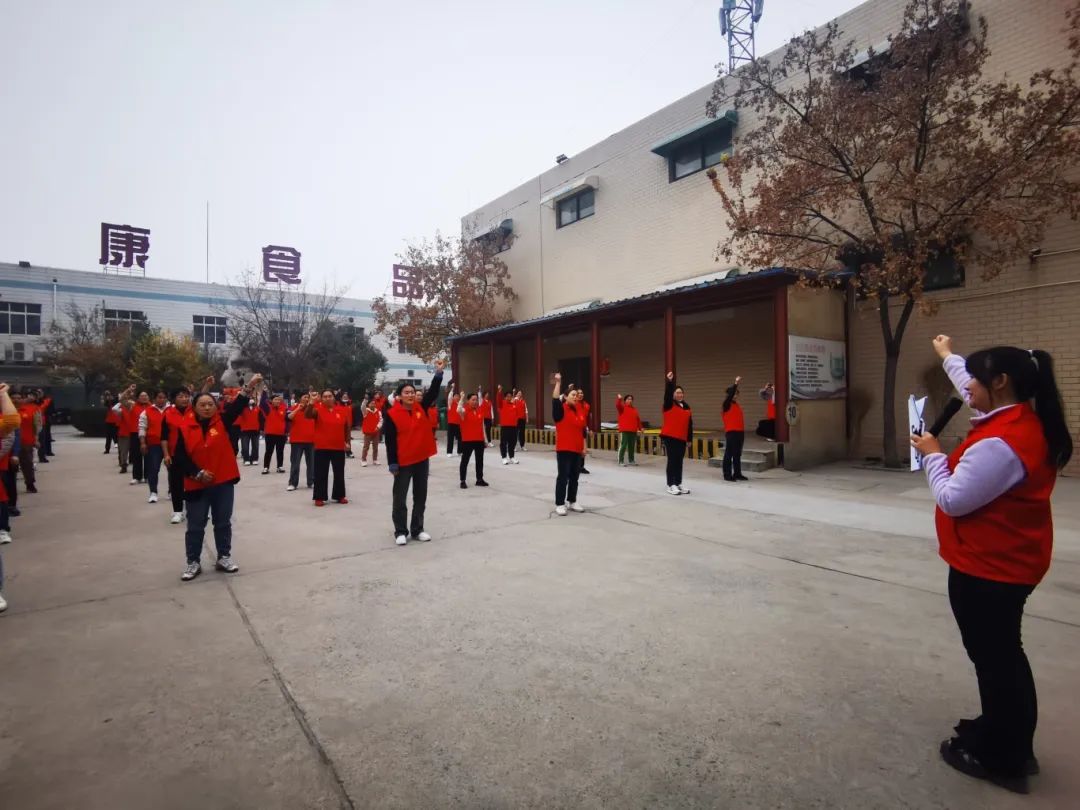 口號(hào)喊得響，一定拿大獎(jiǎng)