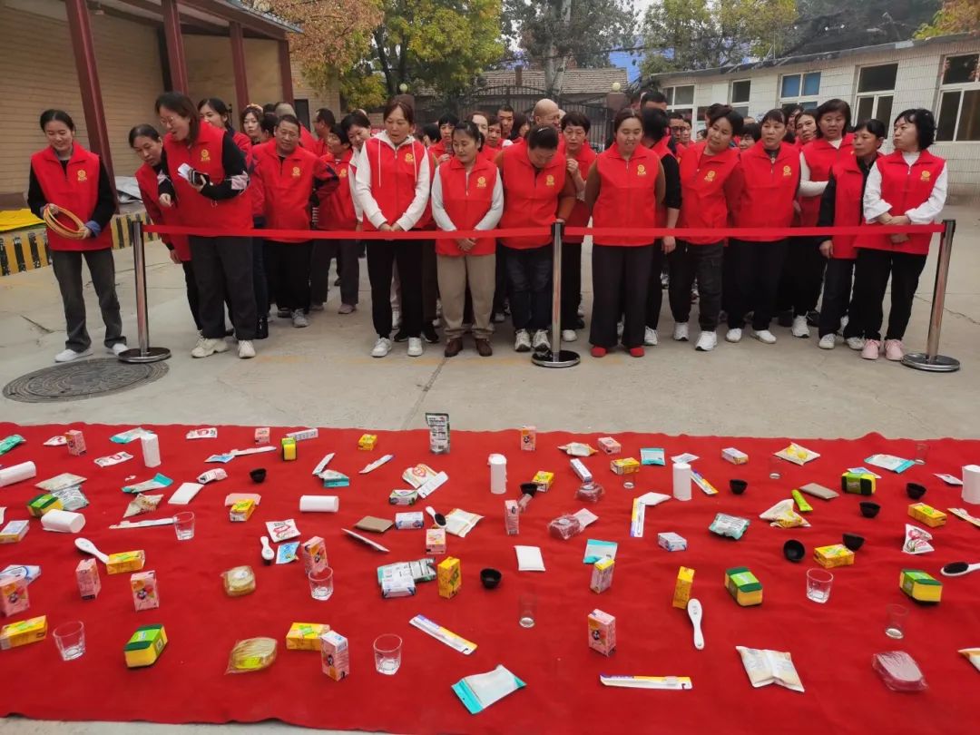 選手們摩拳擦掌，準(zhǔn)備就緒！