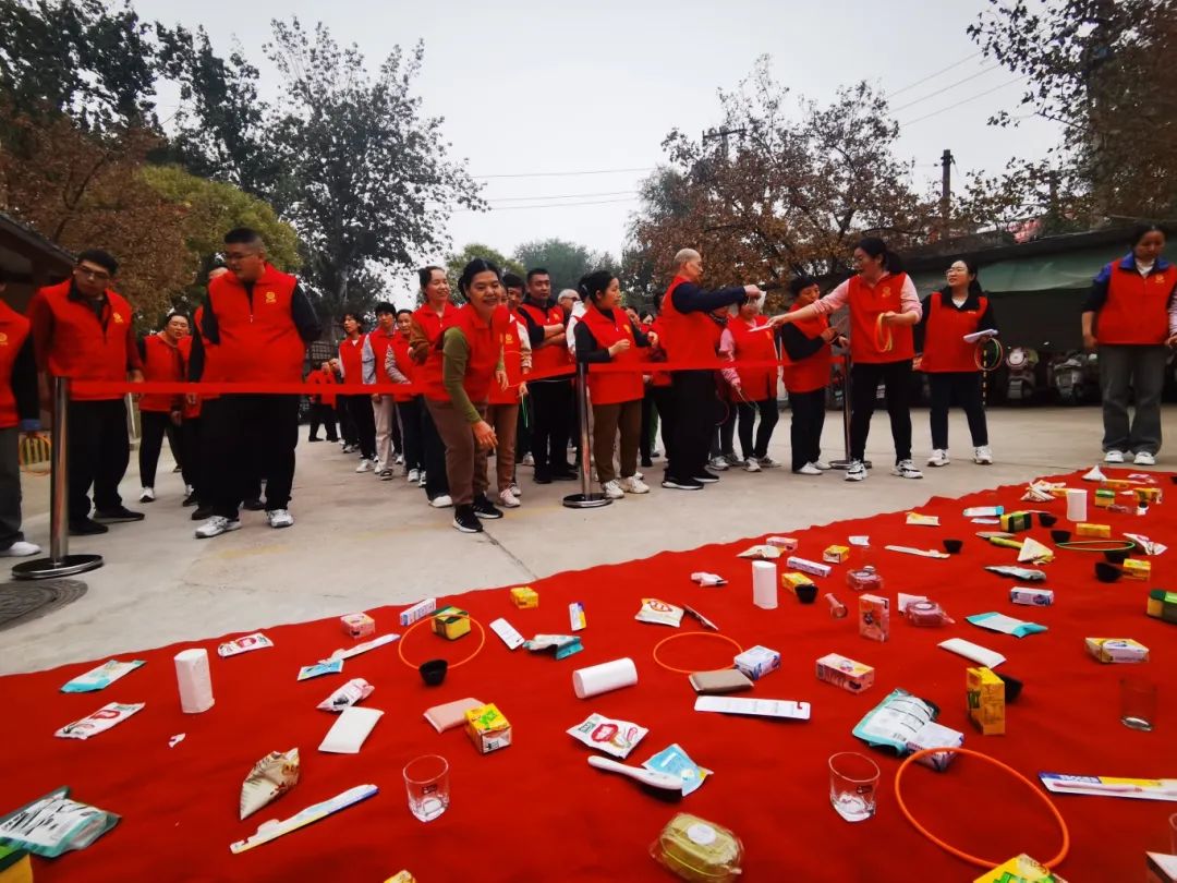 選手們摩拳擦掌，準(zhǔn)備就緒！