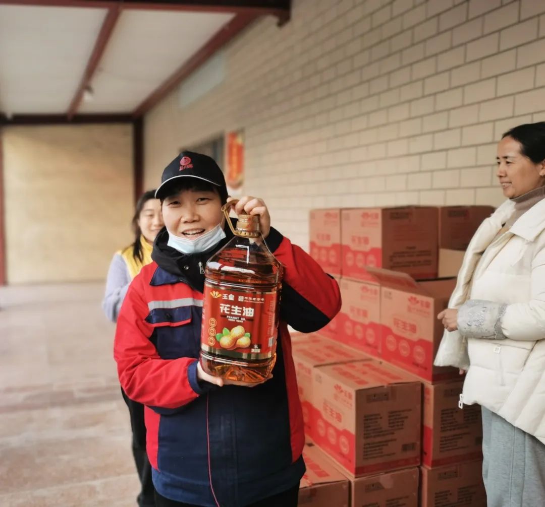 福滿新春 關(guān)懷相伴